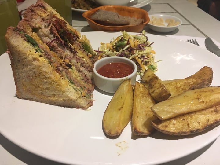 photo of Buenos Aires Verde - Belgrano Tuna Club Sandwich shared by @lauchis on  22 Jan 2020 - review