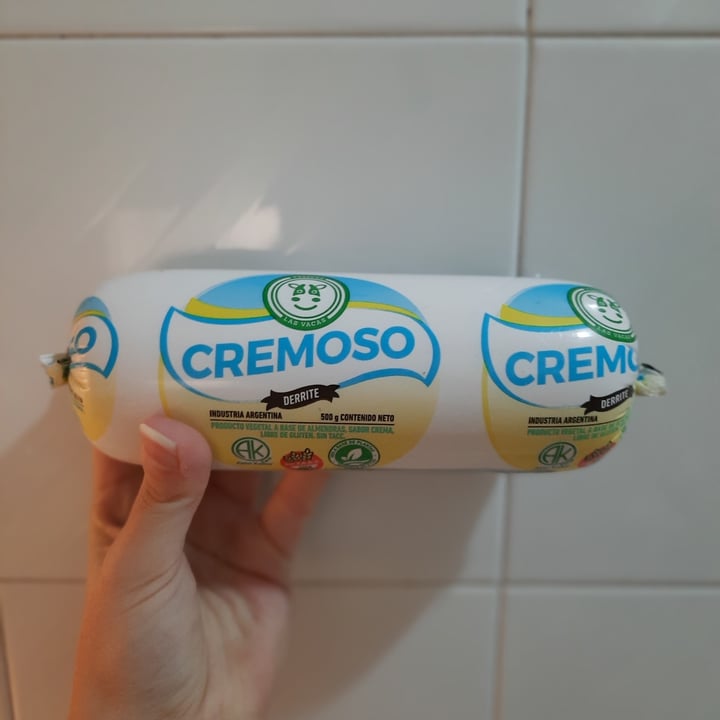 photo of Felices Las Vacas Queso Cremoso en Cilindro shared by @vegaly on  05 Jun 2021 - review