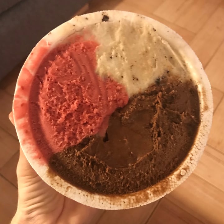photo of Vegan Creamery by HAULANI Helado shared by @sechague on  02 May 2021 - review