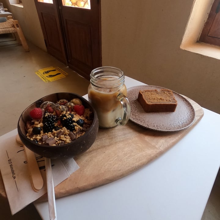 review photo of moon shell Molten Midnight shared by @itsbanana on 11 Aug 2020 - review