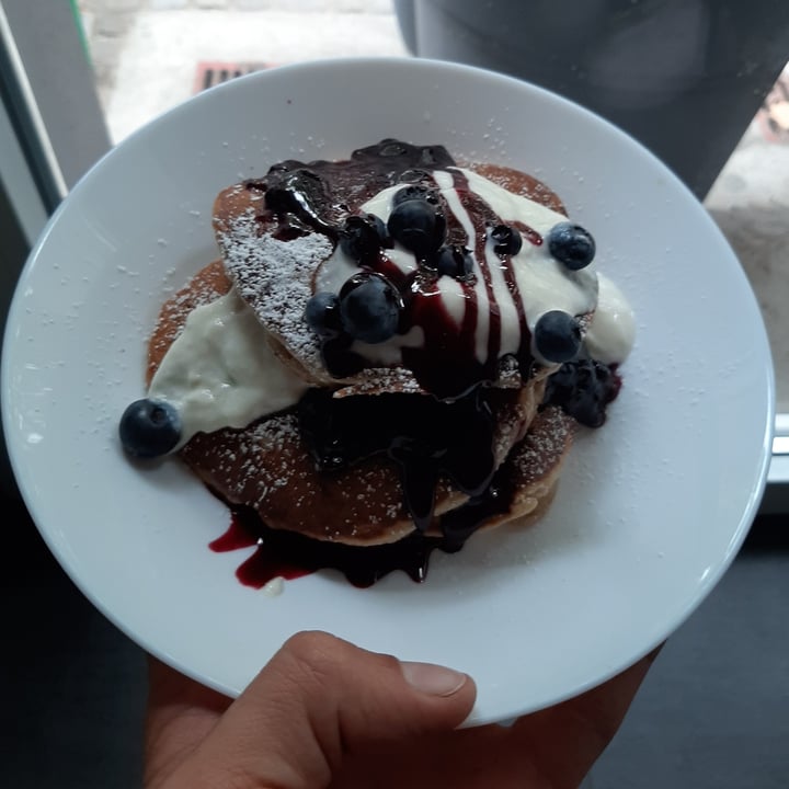 photo of geh Veg Blueberry Pancakes shared by @plantsfeelthough on  06 Sep 2020 - review