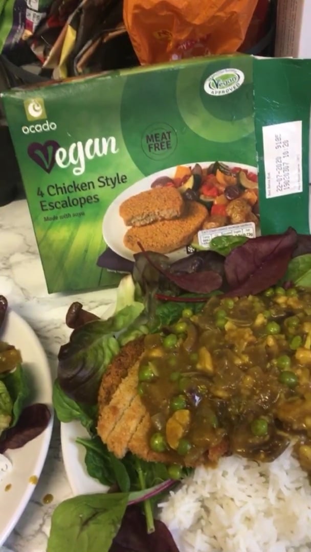 photo of Ocado Vegan 4 Chicken Style Escalopes shared by @daniellalk on  30 Dec 2019 - review