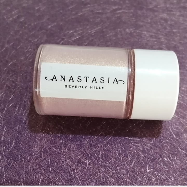photo of Anastasia Beverly Hills Loose Pigment. Daiquiri shared by @akahai on  24 Jan 2021 - review