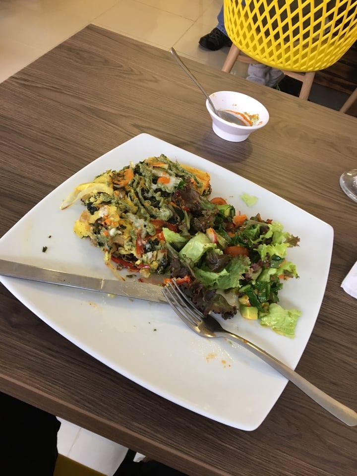 review photo of Pipas Cocina Gourmet Tortilla Española Vegana Con Ensalada Fresca. shared by @mesoj83 on 22 Nov 2019 - review