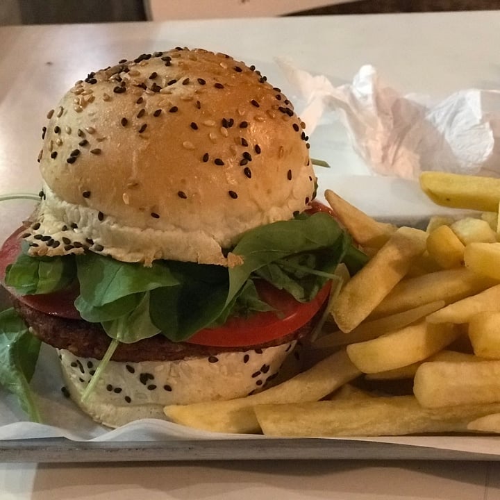 photo of LA MULITA DEVOTO Veggie Burger shared by @julialonso on  27 Feb 2021 - review