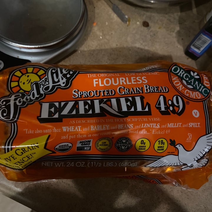 photo of Ezekiel Ezekiel sprouted whole grain bread shared by @jayfirebird on  09 Jun 2020 - review