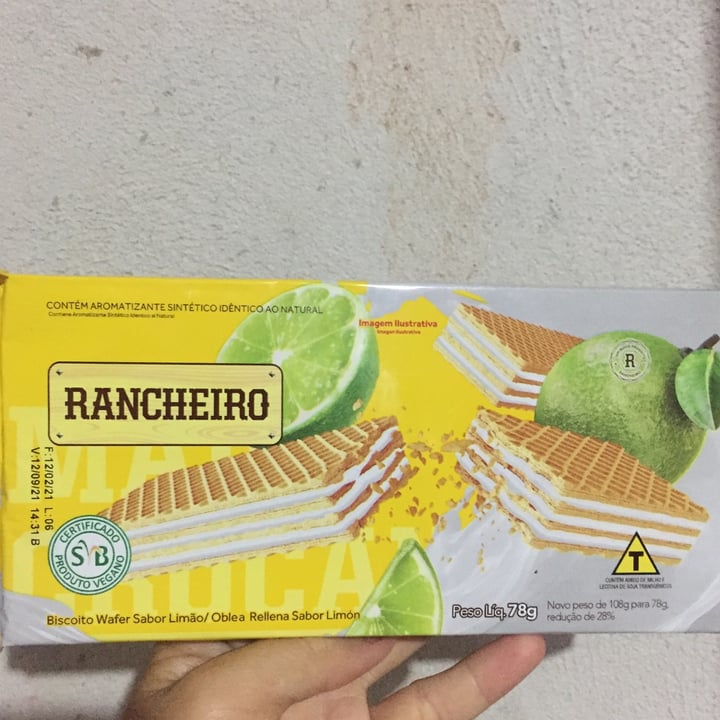 photo of Rancheiro Biscoito Wafer Limão shared by @maghally on  30 Jul 2021 - review
