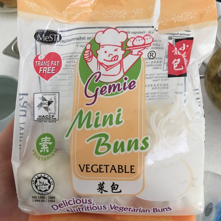 photo of Gemie Mini Vegetable Buns shared by @vegarolyn on  07 Feb 2021 - review