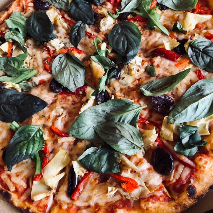 photo of Doppio Zero Vegiteranean pizza shared by @lienloves on  15 Jul 2020 - review