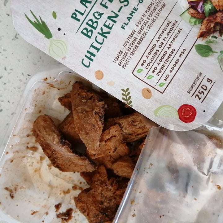 photo of Simple Truth Plant-based Chicken Style Pieces - BBQ Flavoured shared by @lissylis on  22 Feb 2022 - review