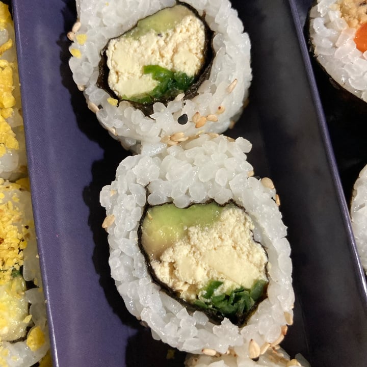 photo of Sushi Vegano- Vicente López (Delivery) Roll Verde shared by @outofstep on  25 Aug 2022 - review