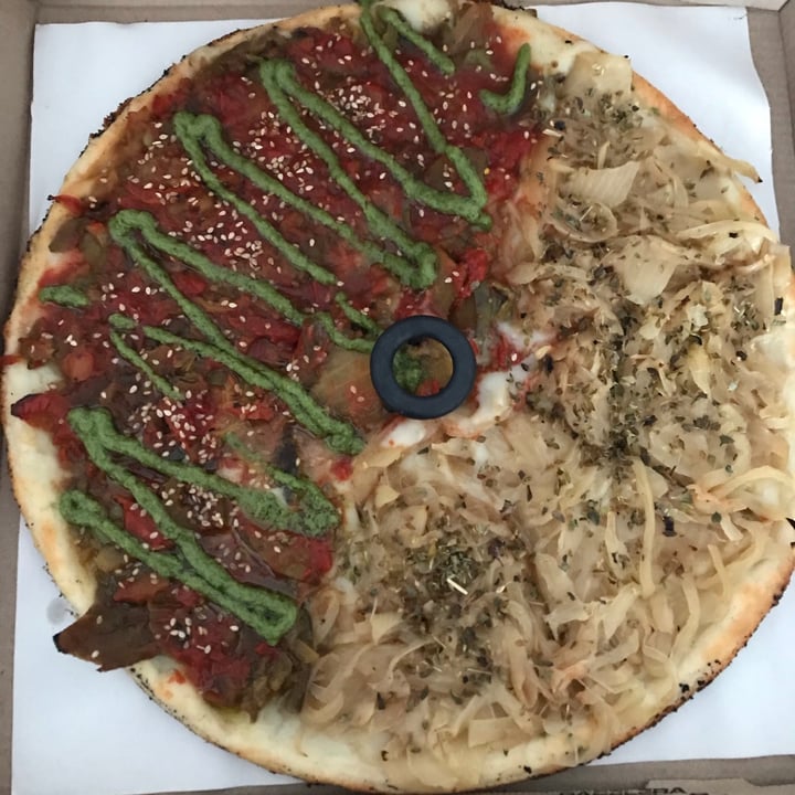 photo of Pizza Vegana Pizza Caramelita shared by @esteficasotti on  03 Sep 2020 - review