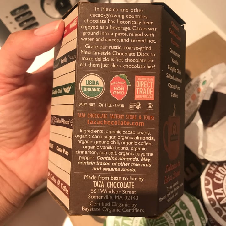 review photo of Taza Chocolate mexican-style classic colection shared by @dulcilne on 07 May 2022 - review