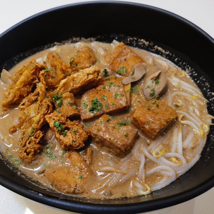 photo of Red Apple Veggie Café Laksa shared by @mark2soh on  02 Oct 2021 - review