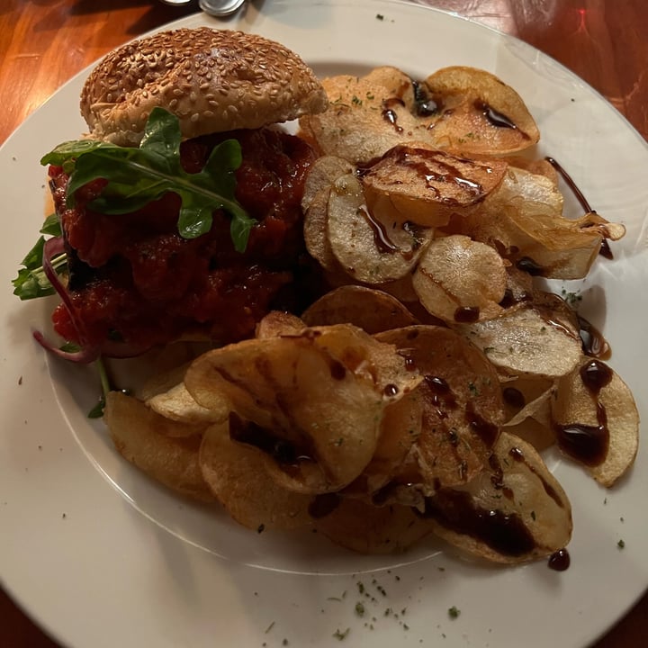 photo of Basic Bistro Napoli Burger shared by @pkplantbased on  14 Oct 2022 - review