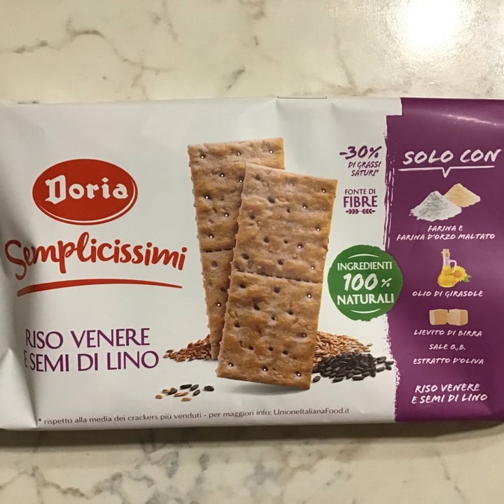 photo of Doria Crackers al Riso Venere e Semi di Lino shared by @ophelia8 on  21 Oct 2021 - review