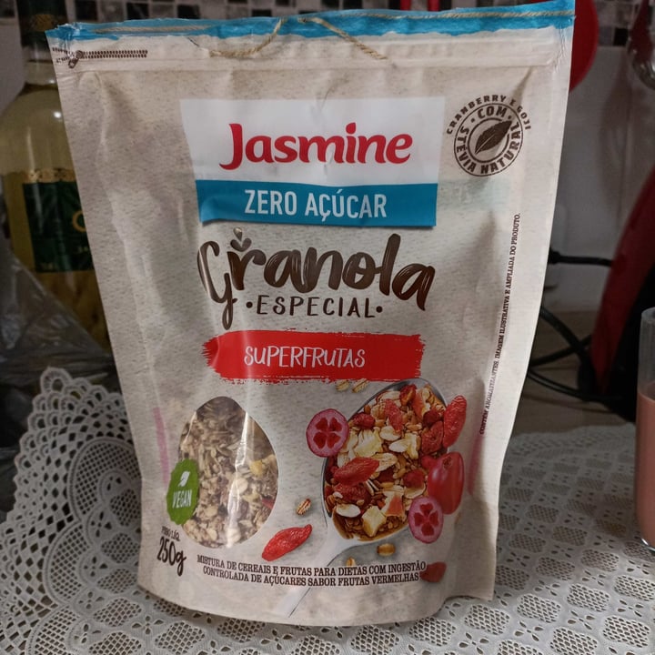 photo of Jasmine Granola Especial Superfrutas shared by @mfatanes on  07 May 2022 - review