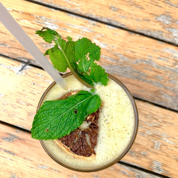 review photo of Brunch & Cake Inmuno juice: Zanahoria, Naranja, Jengibre Y Menta shared by @virginiareyg on 27 Sep 2020 - review