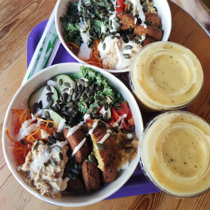 photo of Juicy Avenue Sarria Falafel Bowl shared by @alanse on  04 Sep 2020 - review