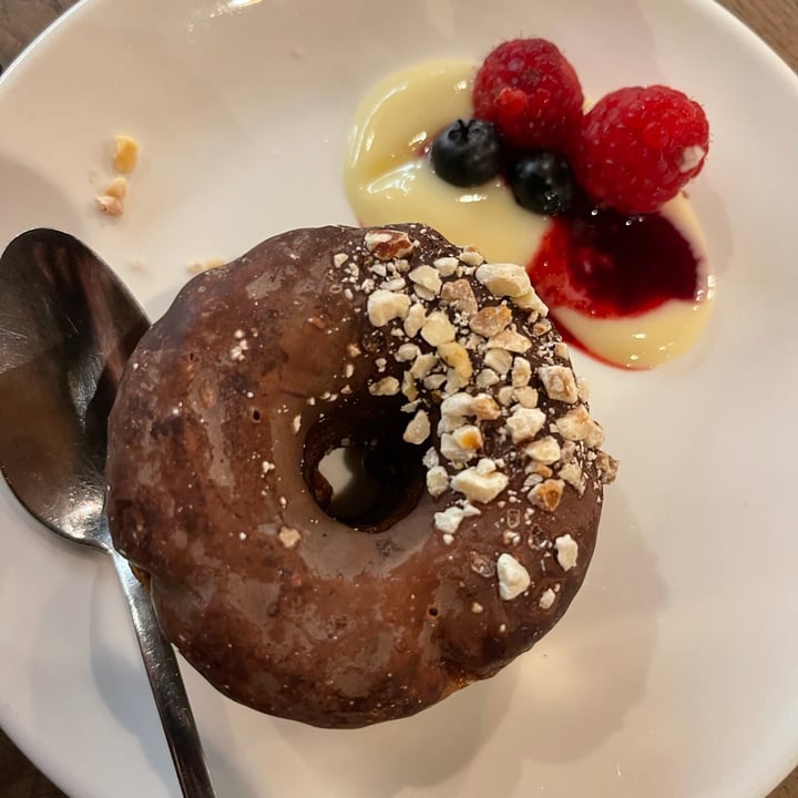 photo of Vantra Vegan Chocolate And Hazelnut Donut shared by @naki on  12 Oct 2021 - review