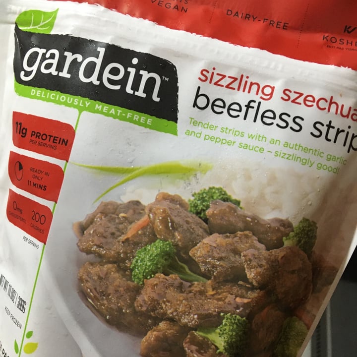 photo of Gardein Sizzlin Szechwan Beefless Strips shared by @stregocia on  13 May 2020 - review