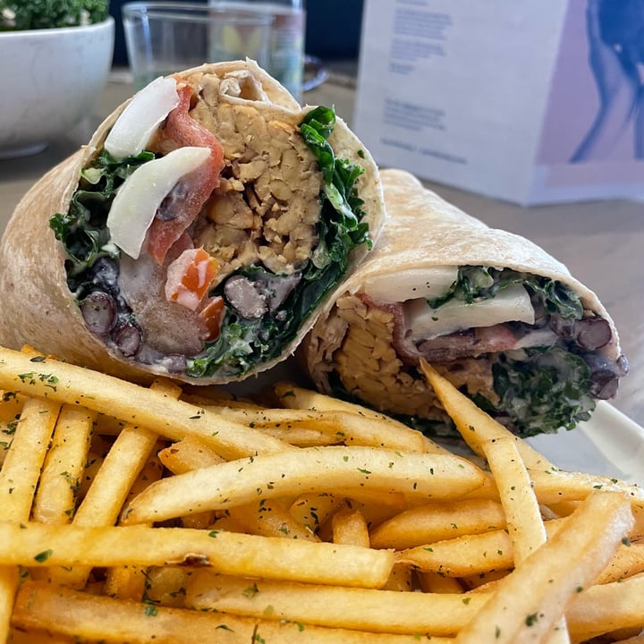 photo of Parka Food Co. tempeh bacon club wrap shared by @xdarrenx on  26 May 2022 - review