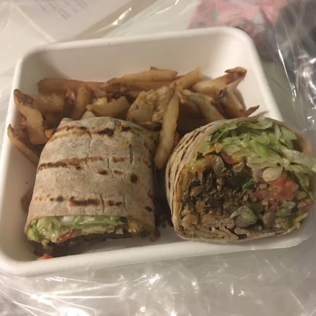菜肴“9 Layer Burrito”的照片