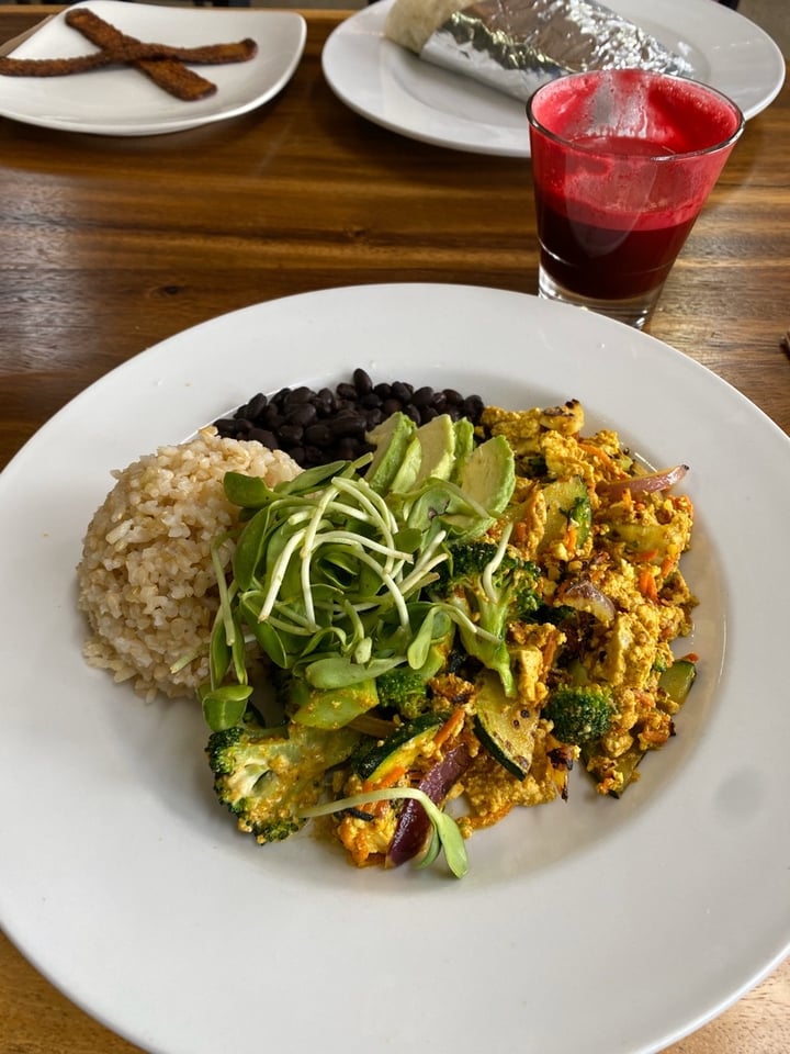 review photo of The Beet Box Cafe Zen Bowl shared by @tatumrebelle on 05 Jan 2020 - review