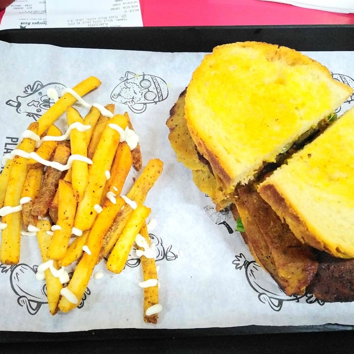 photo of Planticeria Club Sandwich shared by @moonpie on  08 Oct 2021 - review