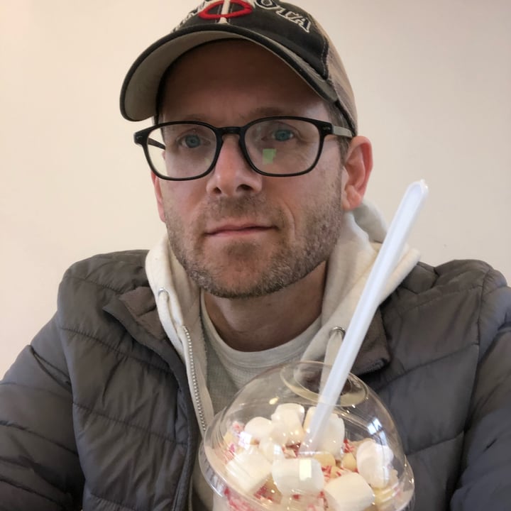review photo of STALK & SPADE Peppermint White Chocolate Smiley Shake shared by @seff0001 on 05 Dec 2021 - review