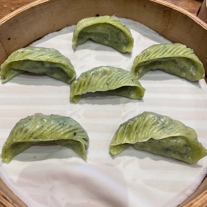 photo of Din Tai Fung Steamed Vegetarian Dumplings shared by @lahari on  25 Nov 2021 - review