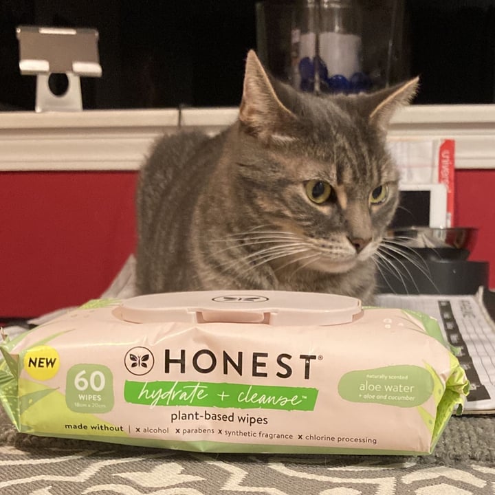 photo of The Honest Company aloe water and cucumber baby wipes shared by @mtorello on  13 Oct 2022 - review
