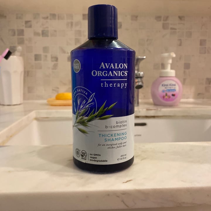 photo of Avalon Organics Biotin B-Complex Thickening Therapy Shampoo shared by @letitialiow on  27 Aug 2020 - review