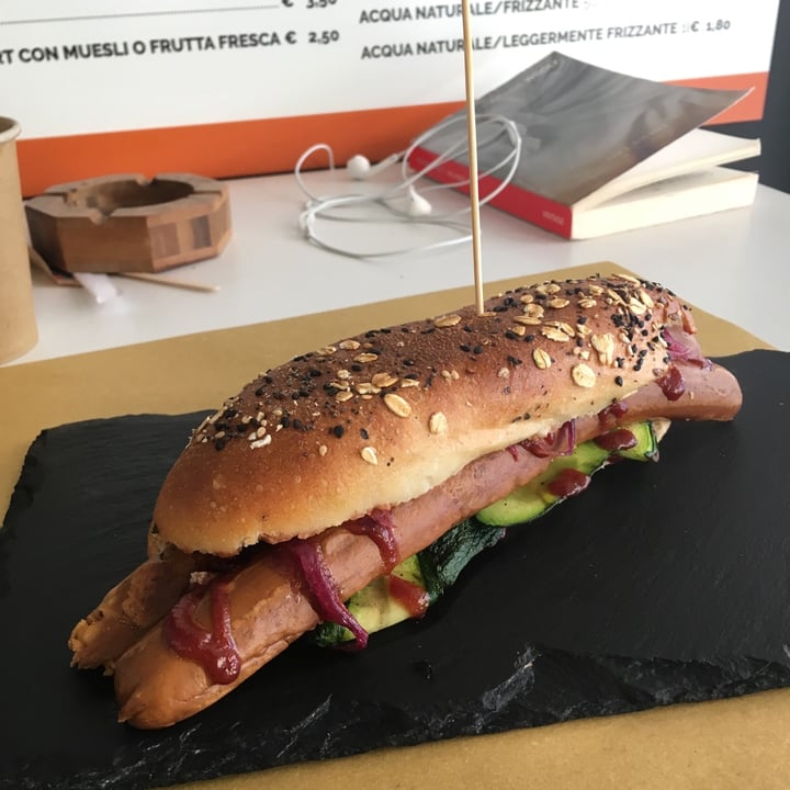 photo of Malerba Hot dog shared by @asiayportia on  01 Mar 2021 - review