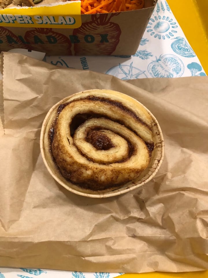 photo of Amy's Drive Thru Vegan Cinnamon Roll shared by @wharding on  21 Aug 2019 - review