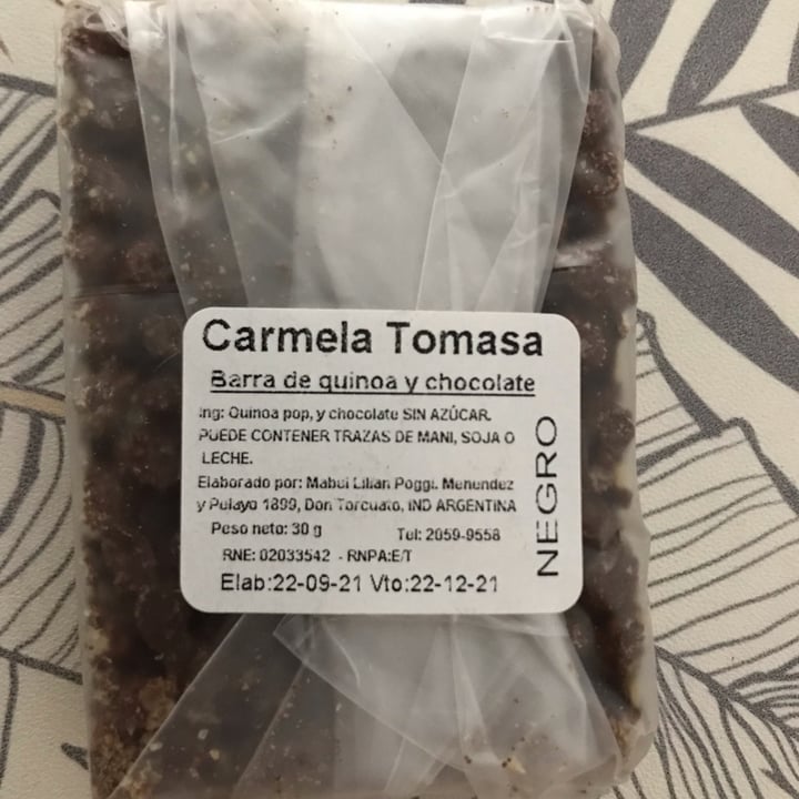 photo of Carmela Tomasa Barra de quinoa con chocolate shared by @hipernova on  22 Nov 2021 - review