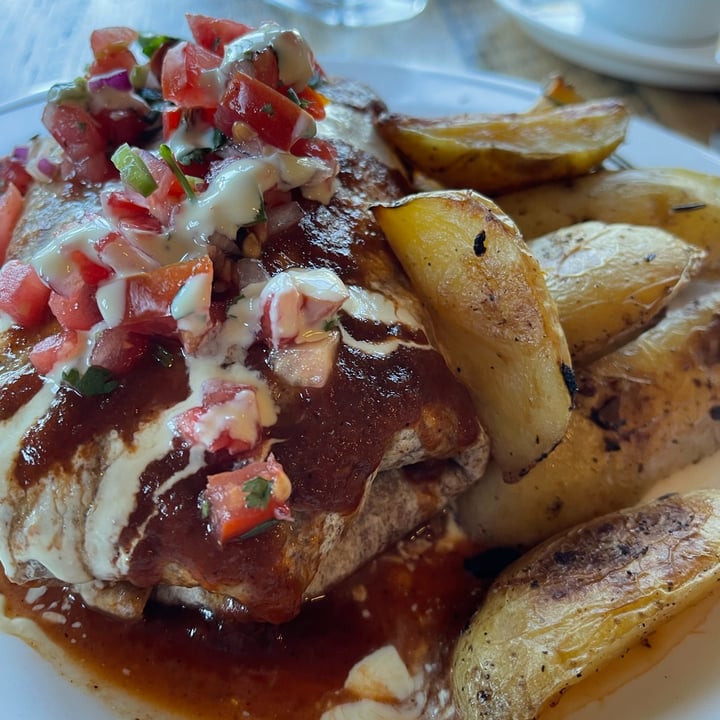 photo of Ravens Restaurant Breakfast Burrito shared by @veganpetite on  24 Sep 2022 - review