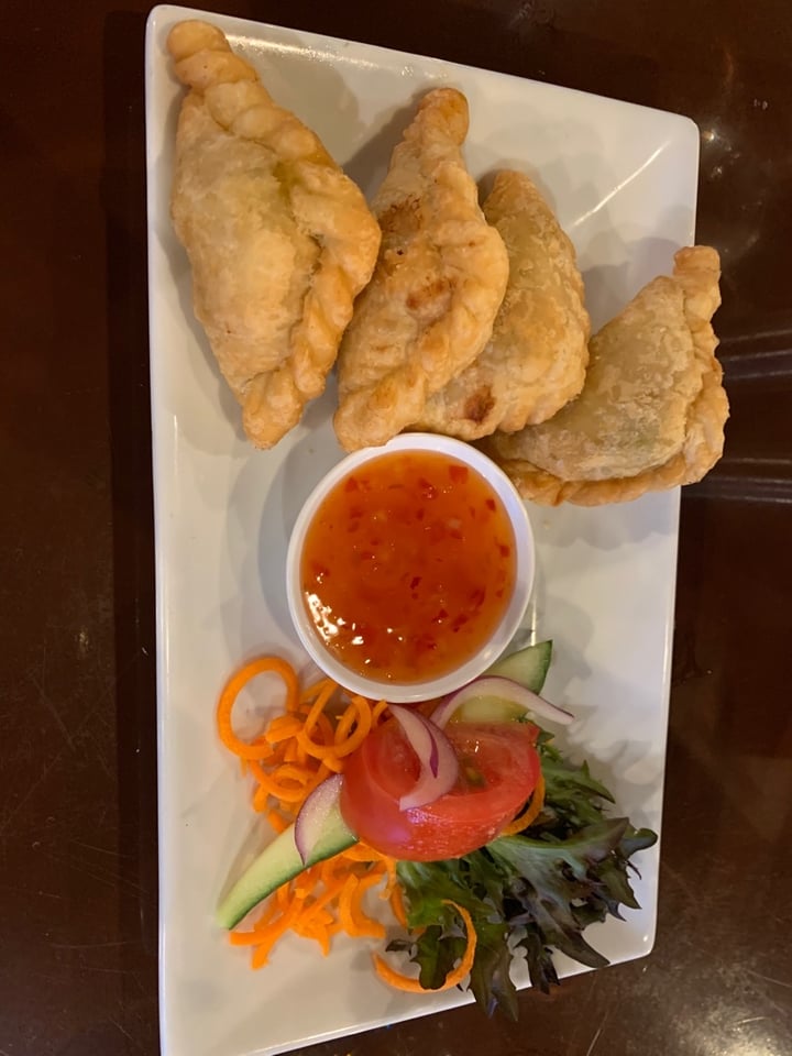 review photo of Nick's Cafe and Authentic Thai Restaurant Curry Puffs shared by @marshacpiano on 11 Feb 2020 - review