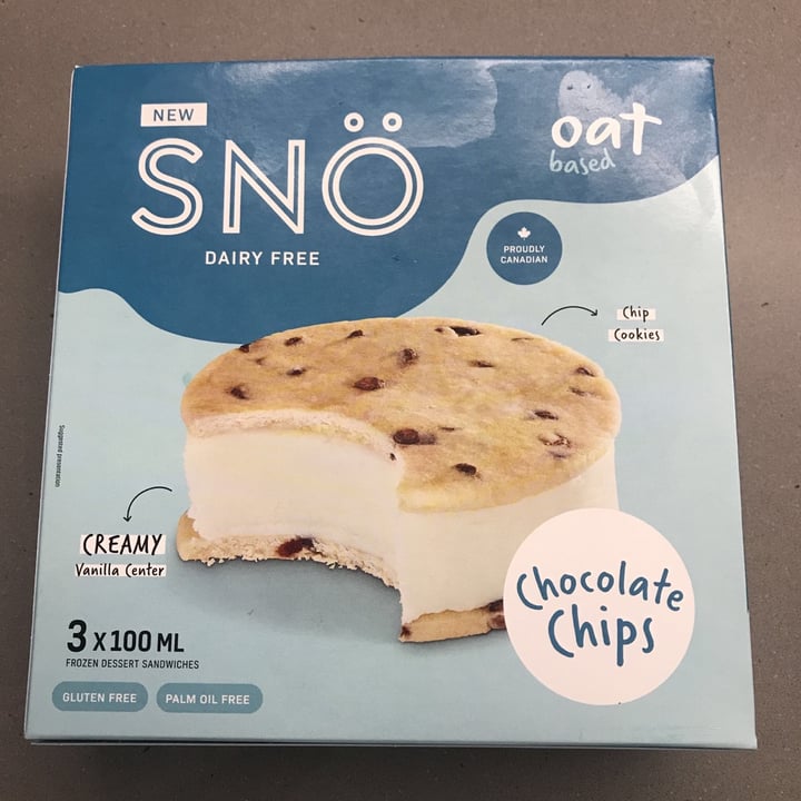 photo of Sno Dairy Free Vanilla Center Frozen Dessert Sandwich shared by @plantlove on  08 Aug 2021 - review