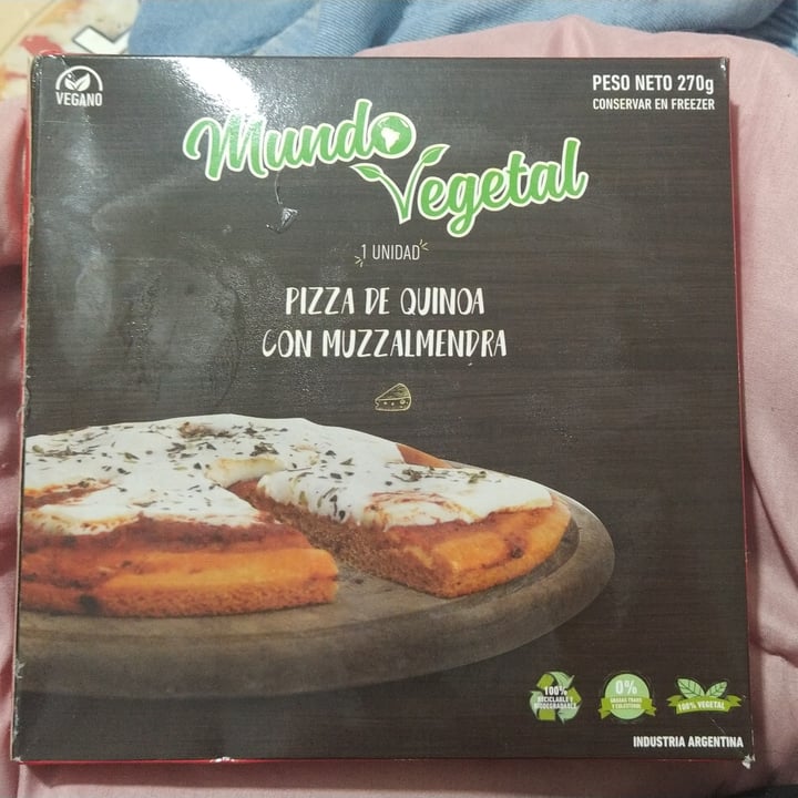 review photo of Mundo Vegetal Pizza De Quinoa Con Muzzalmendra shared by @ailuv on 11 Oct 2021 - review