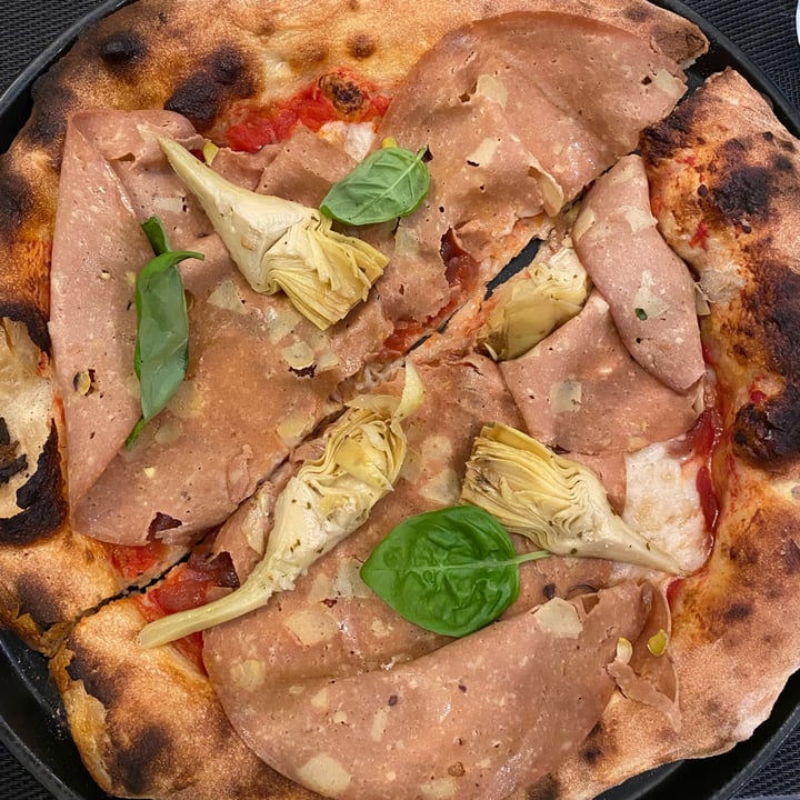 photo of Pizzeria "I Partenopei" Brescia DellaVeg shared by @pippoarde97 on  02 Nov 2022 - review