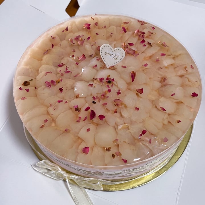 photo of Greendot PAYA LEBAR SQUARE French Rose Lychee Cake shared by @mehmehrene on  07 May 2022 - review
