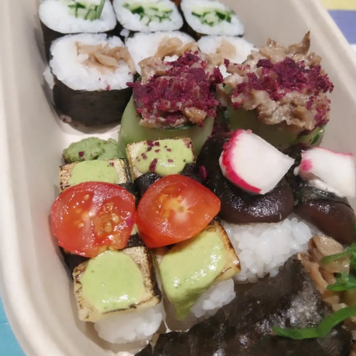 photo of Japa Vegana - Delivery japonês e asiático vegano Combinado shared by @bubliethemeg on  08 Feb 2022 - review