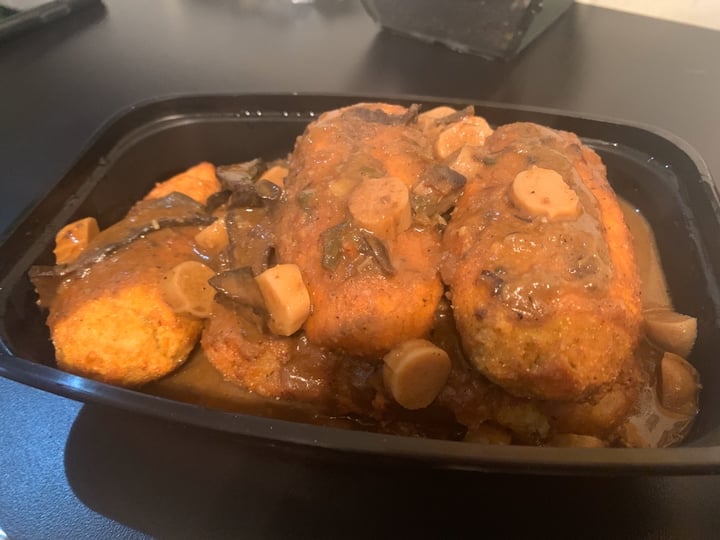photo of Da Munchies Catfish Fried Grits w Shrimp Etoufee shared by @oscargarcia003 on  24 Jan 2020 - review