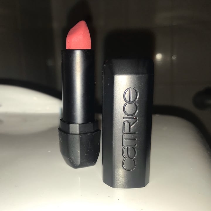 photo of Catrice Cosmetics Ultimate Color Lipstick shared by @elenii on  05 Apr 2020 - review