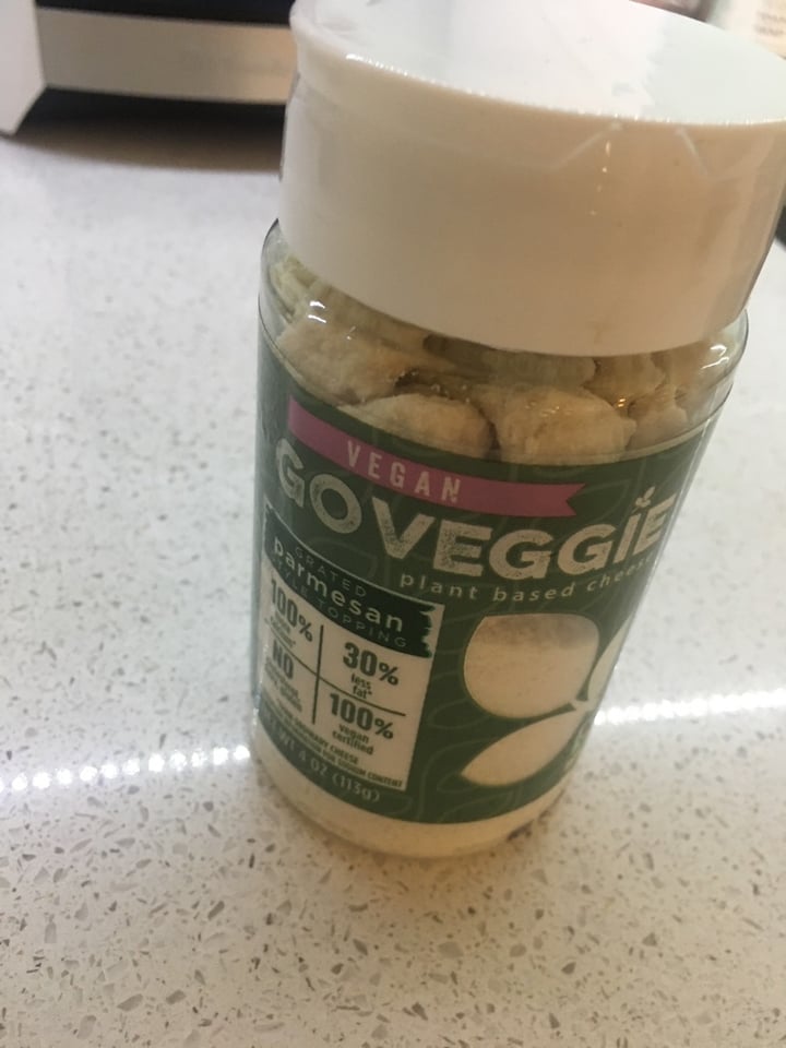 photo of GO VEGGIE Vegan Parmesan Grated Topping shared by @felicitasnyc on  01 Mar 2020 - review