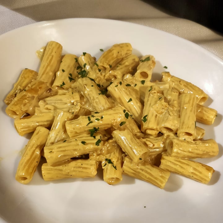 photo of Mezzaluna Carbonara shared by @vitorz on  28 Oct 2022 - review