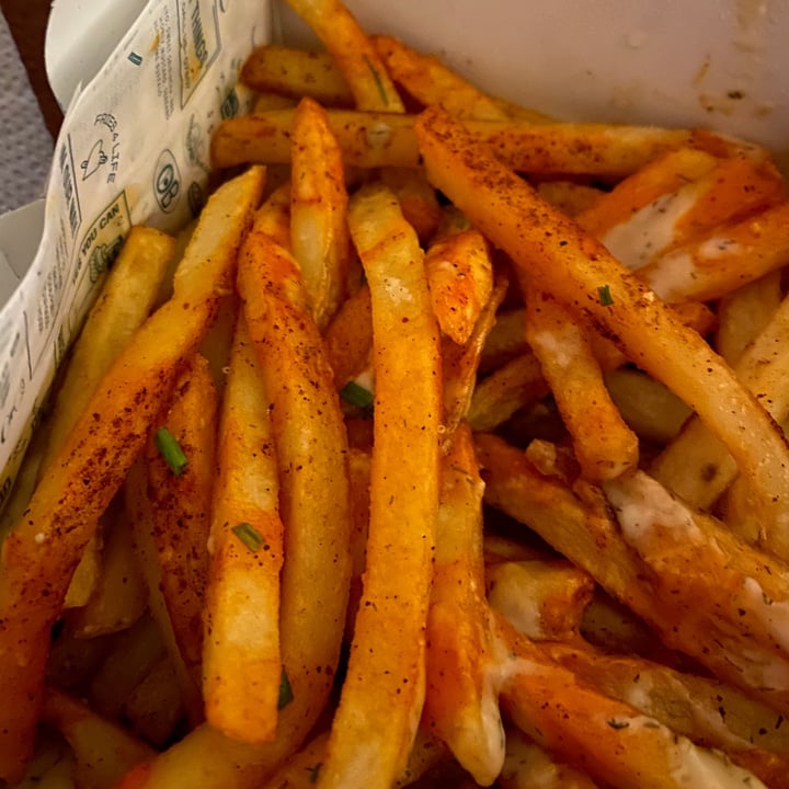 photo of On Bun Plant Based Burgers Saucy Fries shared by @blankapola on  18 Dec 2020 - review