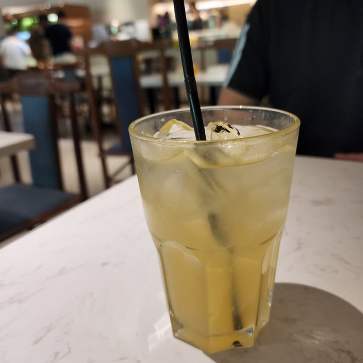 review photo of Green on Earth Vegetarian Cafe Yuzu Tea shared by @ybgfry on 12 Jul 2022 - review