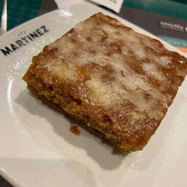 photo of Café Martínez Carrot Cake vegano shared by @lunaishihara on  26 Sep 2021 - review